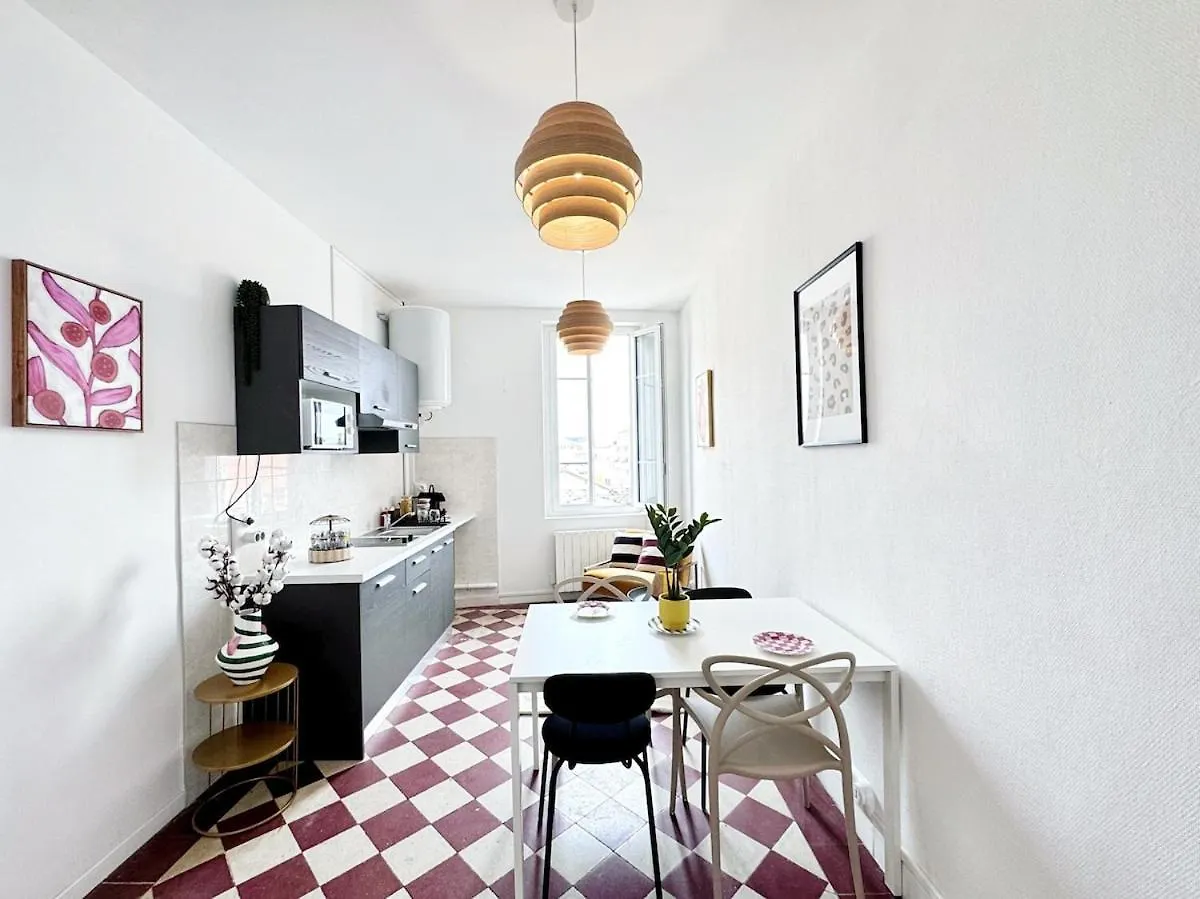 Suite Foxtrot - Check In H24 - Wifi Villeurbanne Apartment